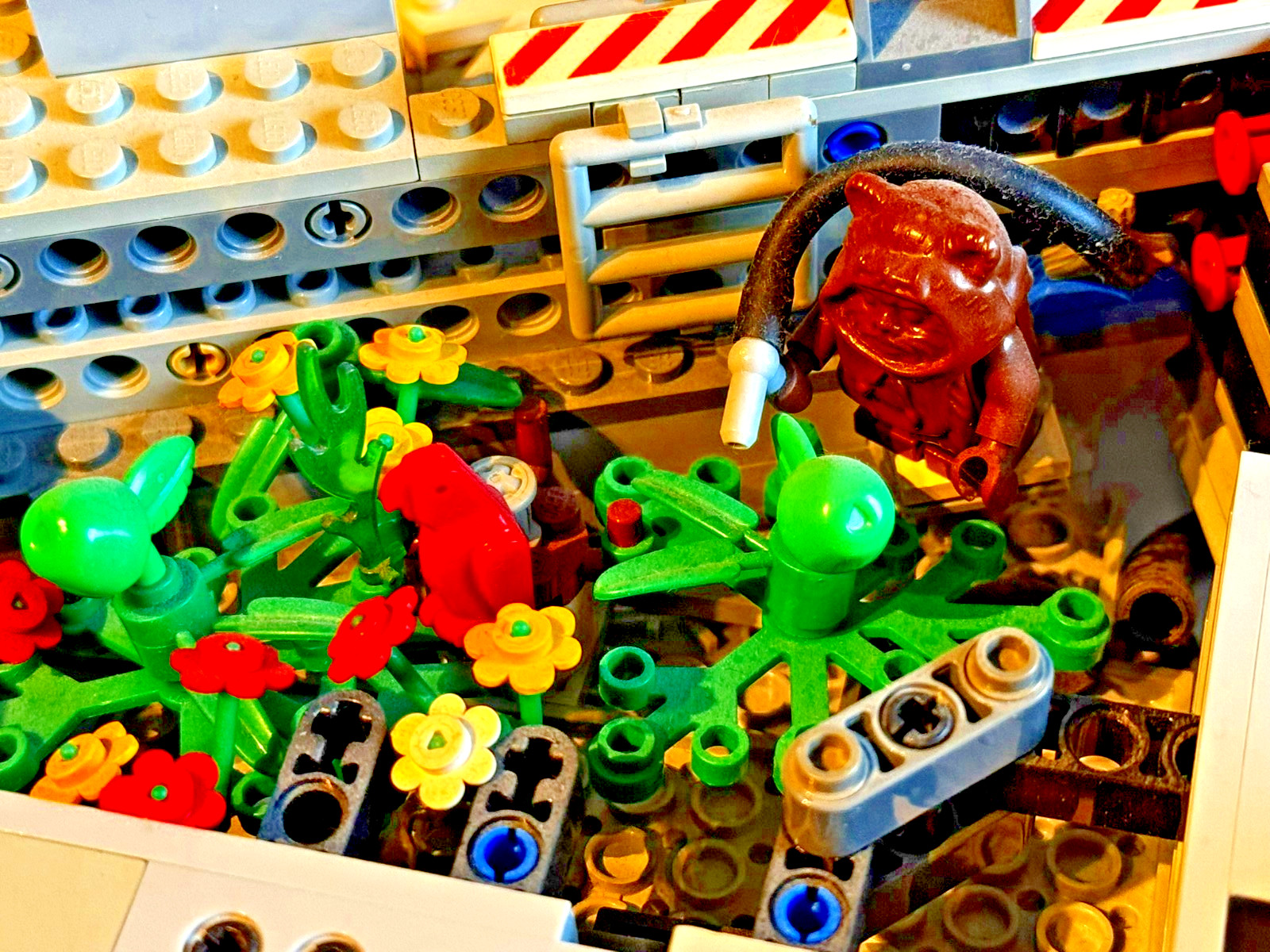 LEGO Star Wars UCS Millennium Falcon 10179 – Geprüftes Sammlerexemplar (Zustand Near Mint 8.5) – Bild 8