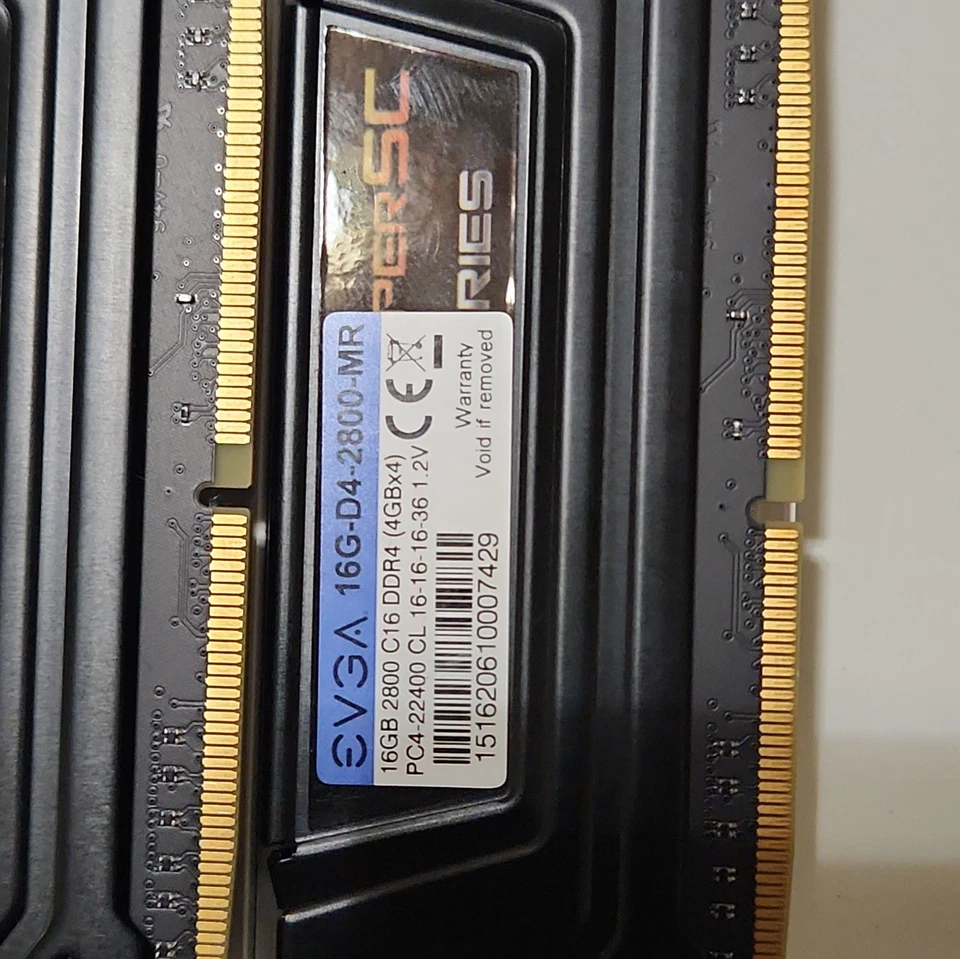 EVGA Superclocked 16GB DDR4 RAM 2800 CL16 16gbx4 - Image 2 of 4