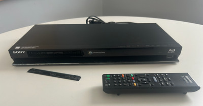 USED- SONY- Blue Ray, DISC/DVD Player- BDP-S570, Black, with remote