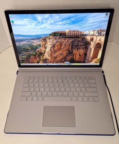 Microsoft Surface Book 3 15" Touch-Screen PixelSense 2-in-1 i7 256 GB 16 GB READ