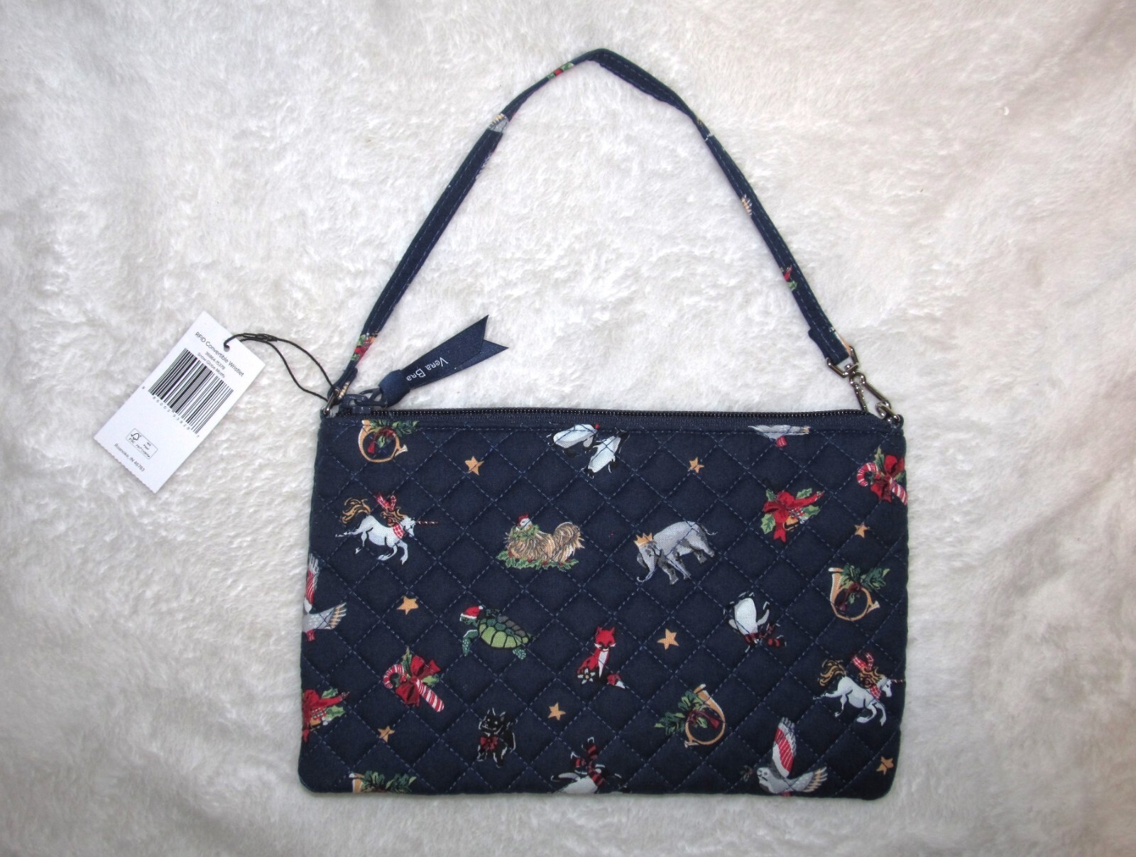 NWT Vera Bradley RFID Convertible Wristlet Small Purse in Snow Globe Motifs 🐧❄