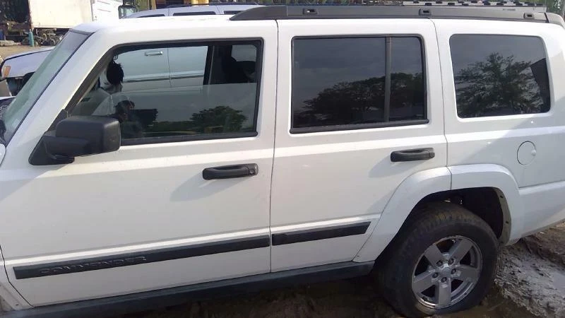 06 07 08 09 10 JEEP COMMANDER Condensador 3.7 AUTO Foto 4 de 4