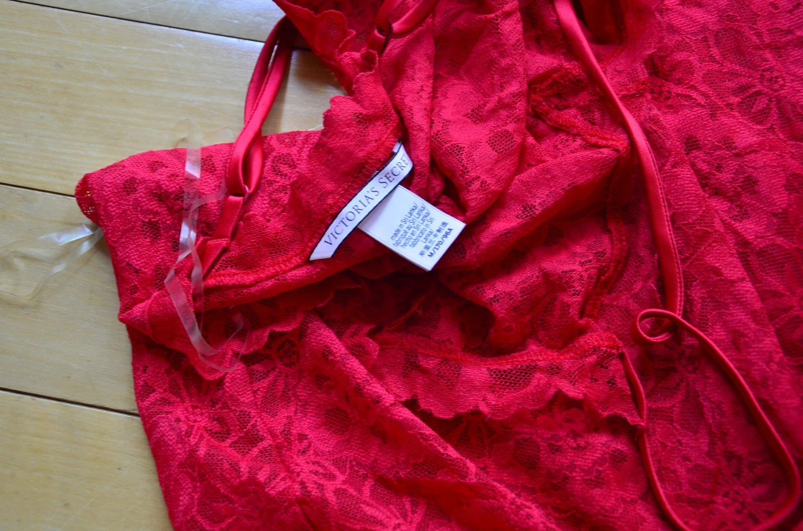 UNDERCOVER Abito slip Victoria's Secret rosso in pizzo taglia M