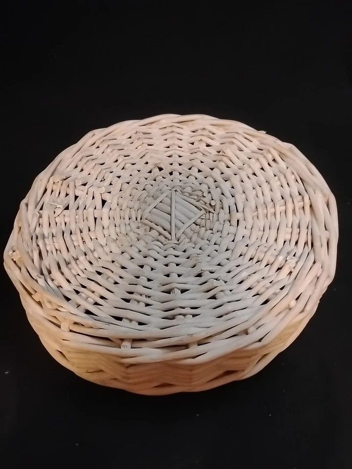 Vintage Woven Garden Farmhouse Wicker Basket Bowl Fruit Vegetables Rustic 10" - Image 3 of 3