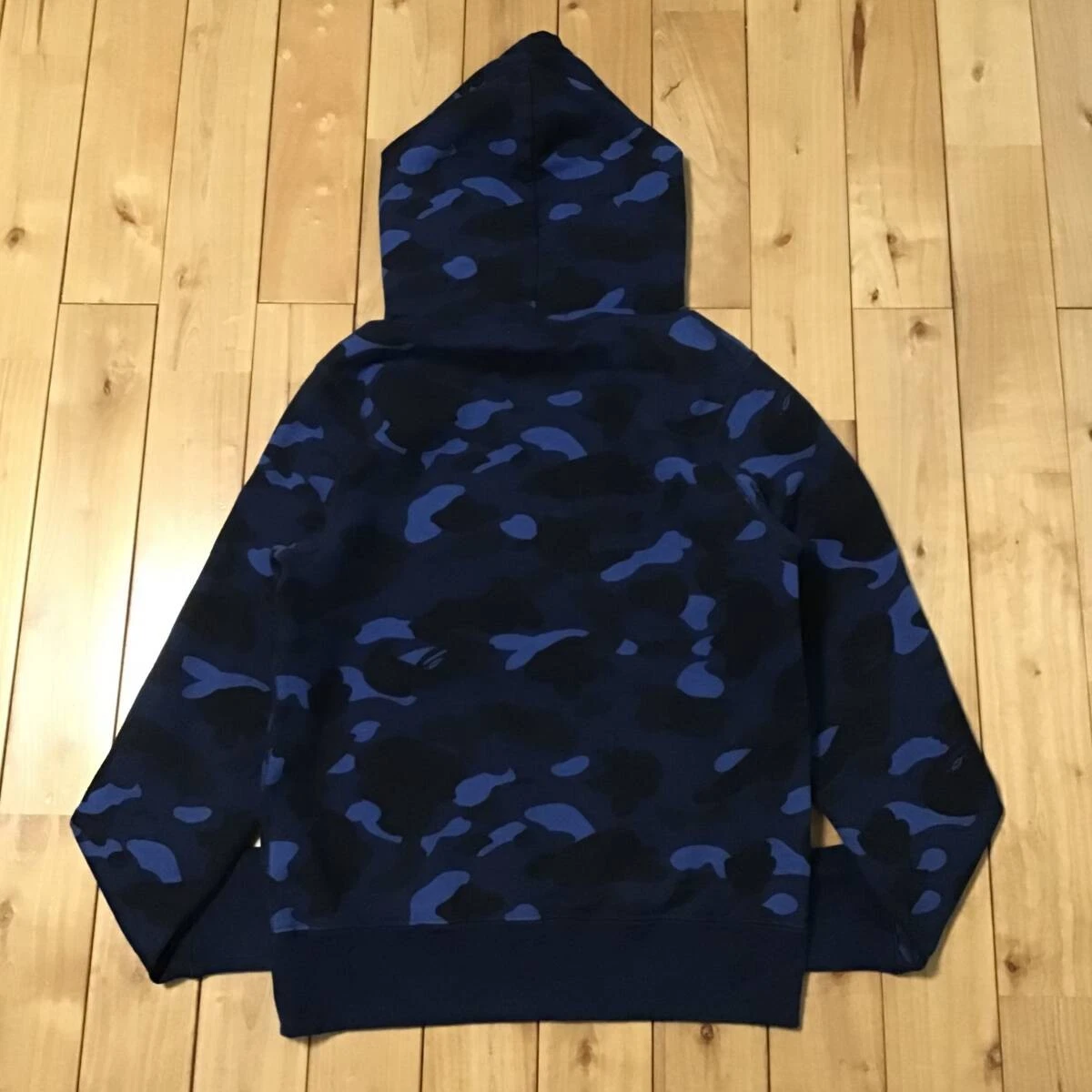 A BATHING APE (BAPE) Undefeated × BAPE BIG APE HEAD PULLOVER FELPA CON CAPPUCCIO taglia S blu mimetico una scimmia da bagno