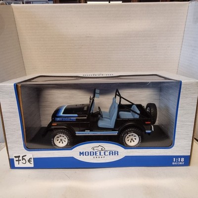 MCG Modelcar Group 1/18 Jeep CJ-7 Renegade schwarz/ blau OVP