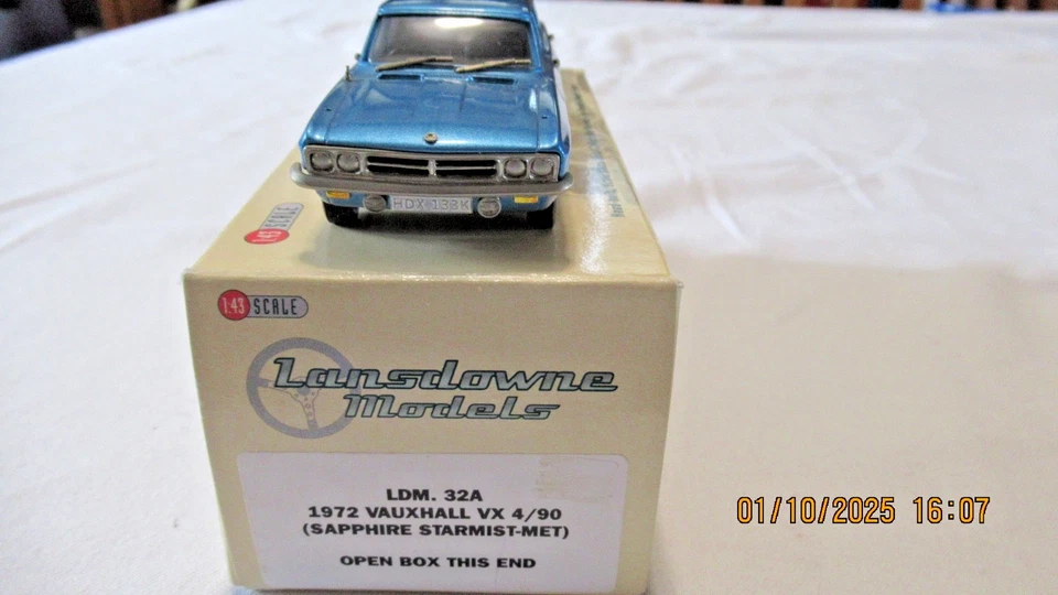 Lansdowne LDM 32A 1972 Vauxhall Ventora VX 4/90 Sapphire Starmist Metallic Blue - Image 2 of 4