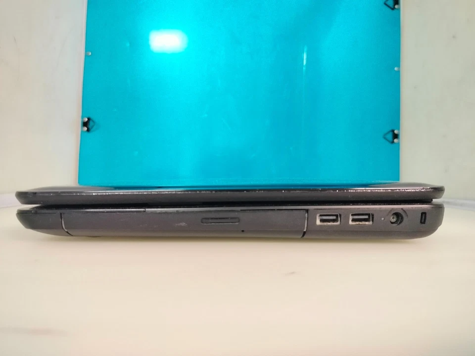 HP Compaq CQ58 Laptop als Ersatzteilspender (A1 1111) - Bild 3 von 4