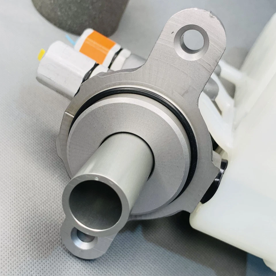 Cilindro maestro de freno 68004718AE OE GENUINO para Dodge Avenger Chrysler Sebring Foto 3 de 4