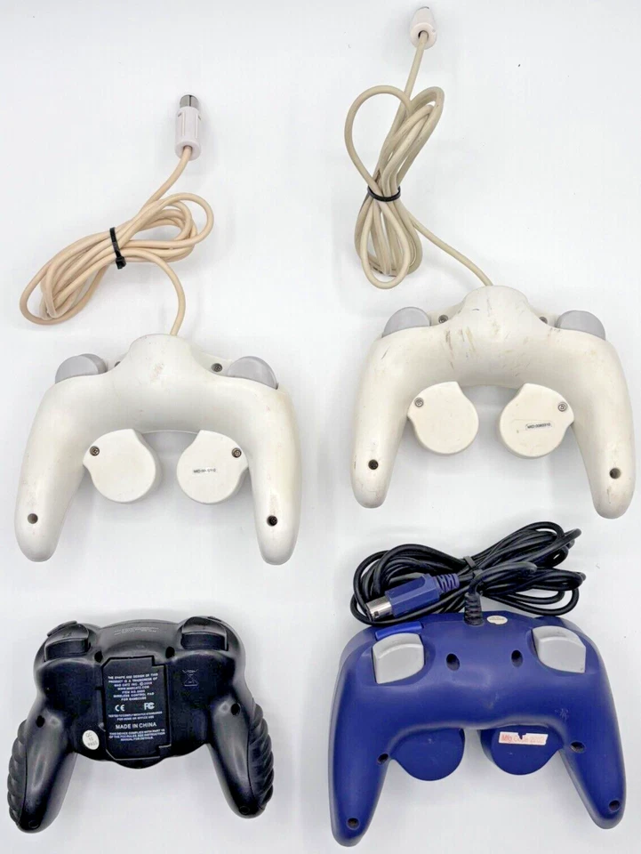 Lot of 5 Nintendo GameCube 3rd Party Controllers For Parts or Repair Nyko MadCat - Image 2 of 2