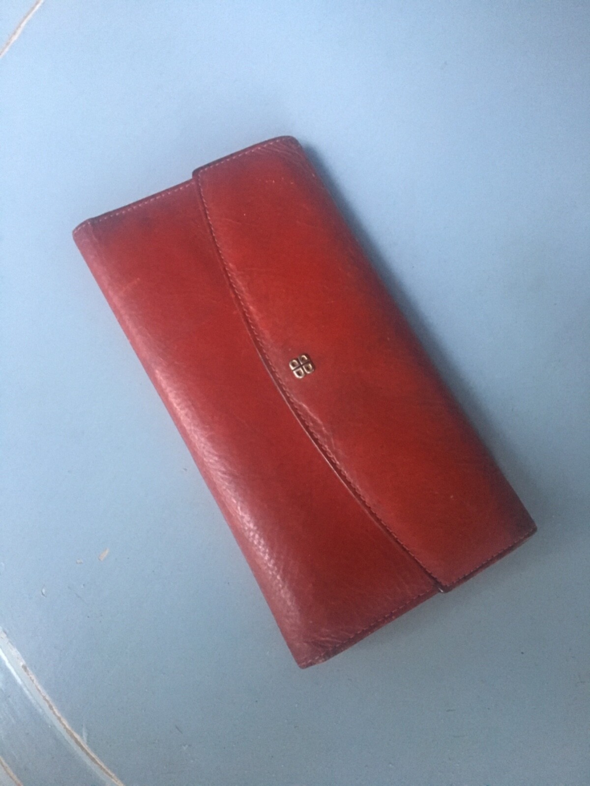 Women's wallets Bosca Rust, Dooney Bourke, Fossil; Jessica Simpson