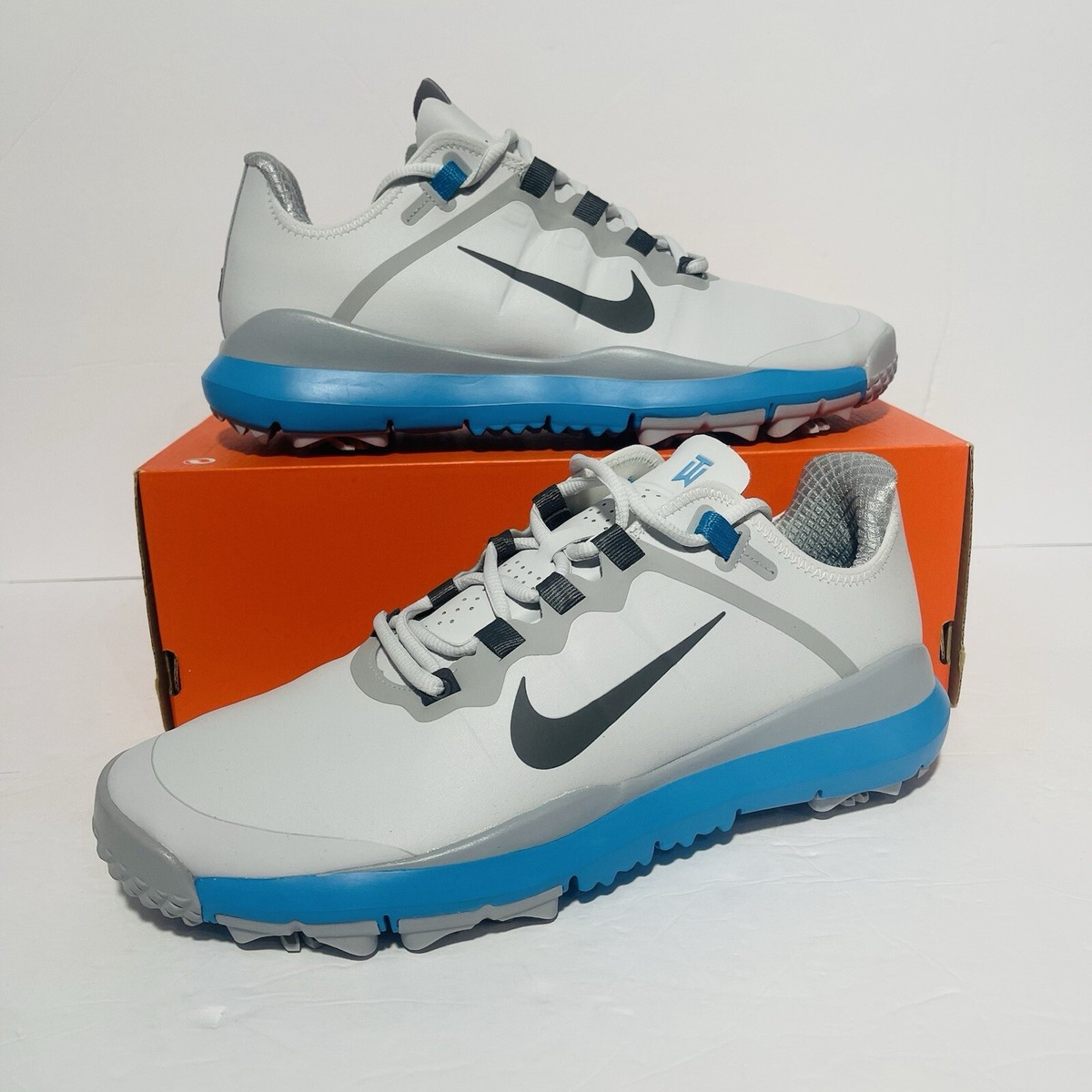 Size 7.5 - Nike Tiger Woods 2013 Retro Blue Lightning (DR5752 001