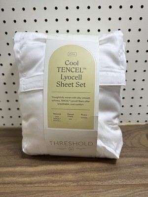Threshold 320 Thread Count Cool TENCEL Lyocell Sheet Set Full Size, White New.