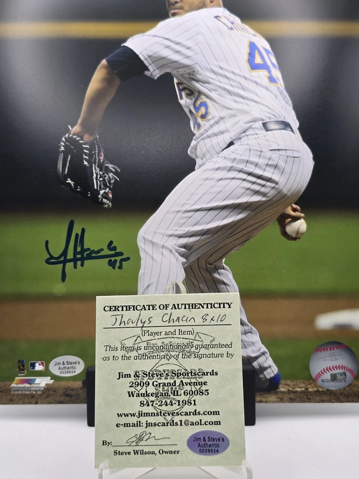 Foto autografiada firmada por Jhoulys Chacin "45" de 8 x 10 Milwaukee Brewers con certificado de autenticidad " Foto 2 de 2