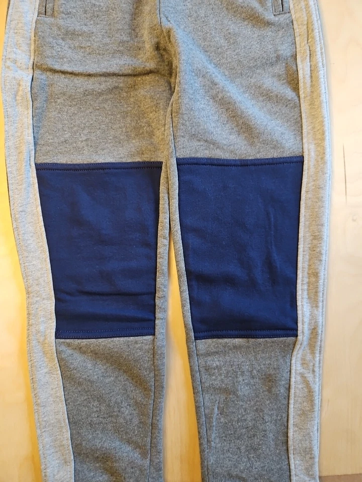 NUEVO CON ETIQUETAS PANTALONES DEPORTIVOS HANNA DIFFERENTSON GRIS BLOQUE DE COLOR AJUSTADOS DOBLE RODILLA 150 12 Foto 2 de 4