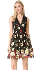 Alice + Olivia Becca Pouf Dress Embroidered Flower Black Dress Size 2 NWOT