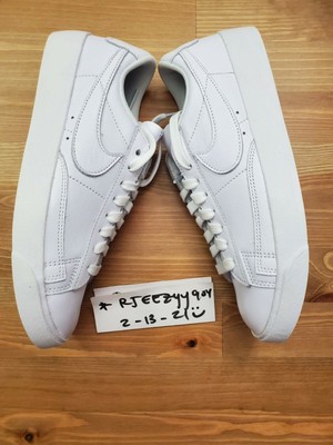 nike blazer triple white low