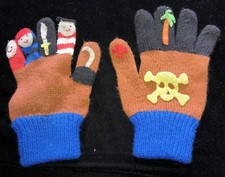 boys one size KNIT WINTER GLOVES PIRATES HALLOWEEN COSTUME TOO SKULL PALM TREE