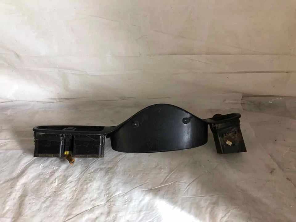 Subaru Outback Limited 2000 bisel de cuadro de instrumentos con calentador de aire tablero de ventilación OEM Foto 2 de 4