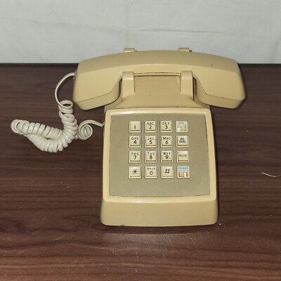 Vintage AT&T 100 Push Button Phone Desk Telephone Re-dial Mute Untested