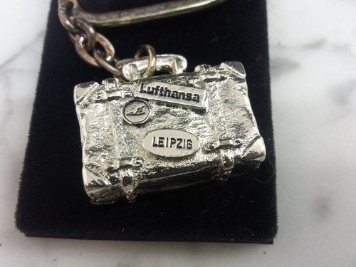 Mini llavero de metal vintage Berlin Lufthansa hecho I en Alemania para equipaje - Imagen 2 de 6