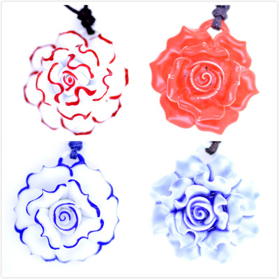 Große 3,5 cm Porzellan Bone China Rose Halskette mit Anhänger, mehrere Farben
