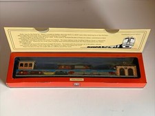 LIONEL TRAIN SCHYLLING WIND UP RAILROAD TOY OPERATING TRAIN STATION W/BOX
