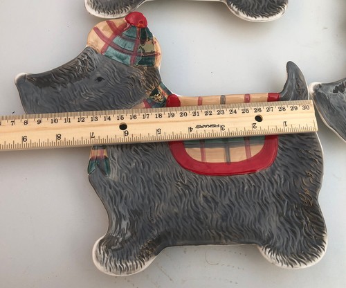SET (9) Creative Co-Op 9" Scottie Dog Plates Ceramic Christmas Scottish Terrier - Picture 4 of 7