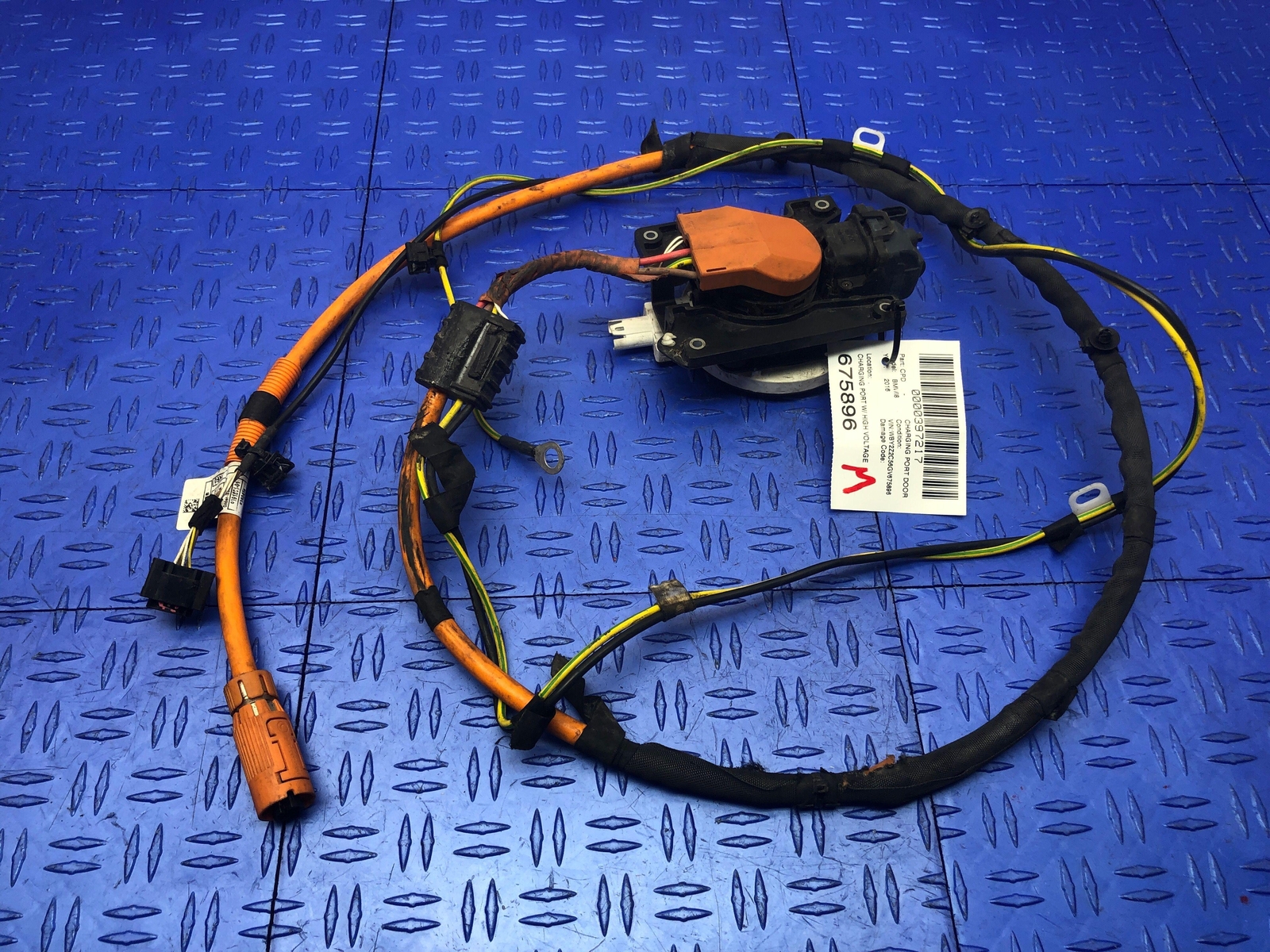 2014-2020 BMW I8 CHARGING PORT W/ HIGH VOLTAGE CABLE 9391891 61126828055 OEM