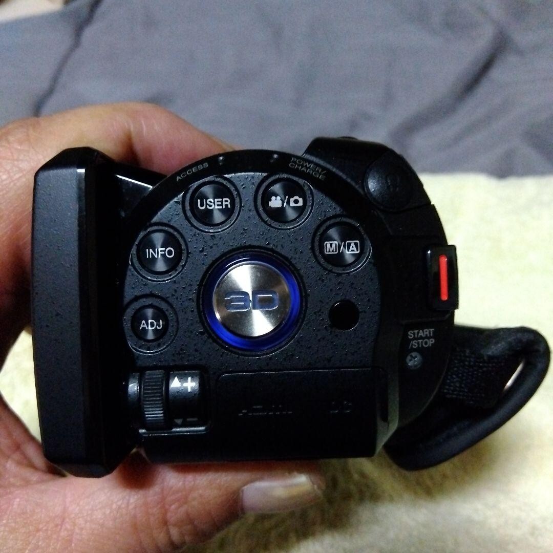JVC GS-TD1-B 3D FULL HD ビデオカメラ本体のみ JVC GS-TD1-B Hand Camera Full HD 3D Everio Camcorder Black