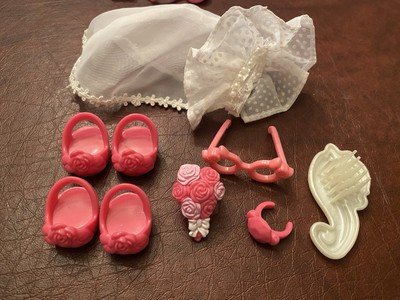 My Little Pony Accessory Lot - Pink Rose Bridal- Shoes, Bouquet, Ring, Glasses..