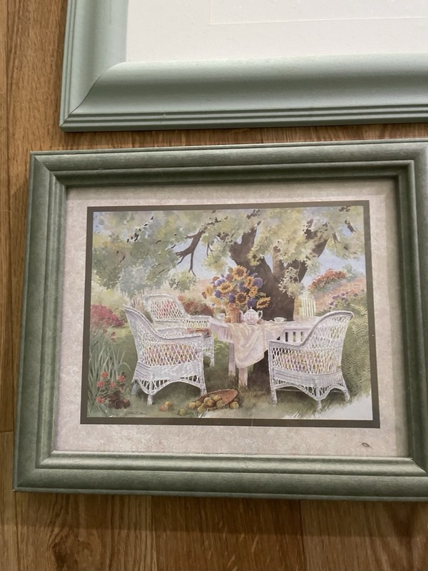 Green Picture Frame /Picture. 11 1/2” X. 9 1/2”. Great Shape!