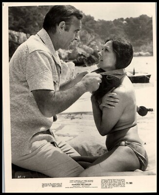 Dr. No Sean Connery James Bond + Zena Marshall STUNNING PORTRAIT 1963