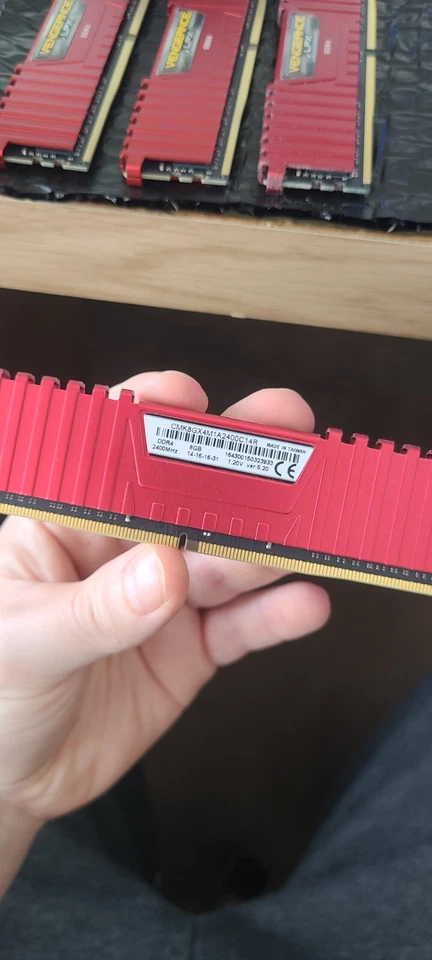 Corsair Vengeance LPX 32GB (4 x 8 GB) DDR4 2400 MHz - Image 3 of 4