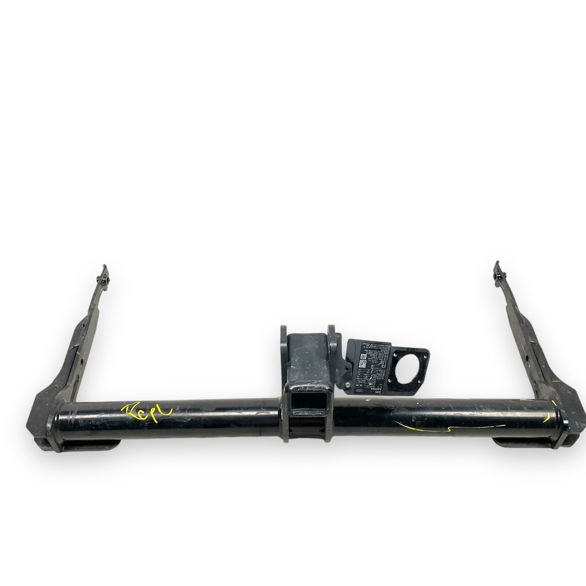 1UPJ-95204010]アウディ・Q5(8RCDNF)右フロントドライブシャフト 中古