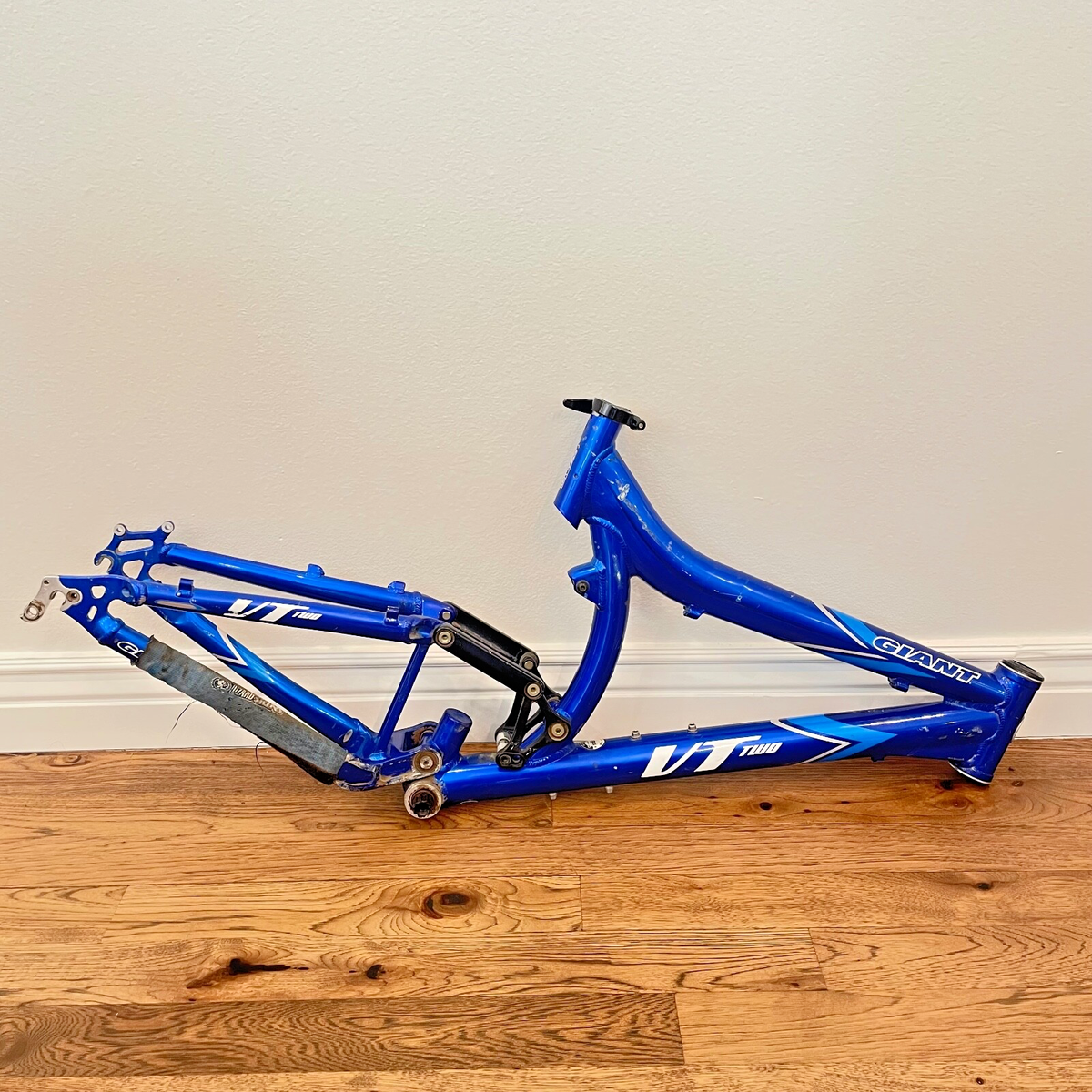 Vintage Giant VT Two Mountain Bike Frame 18.5