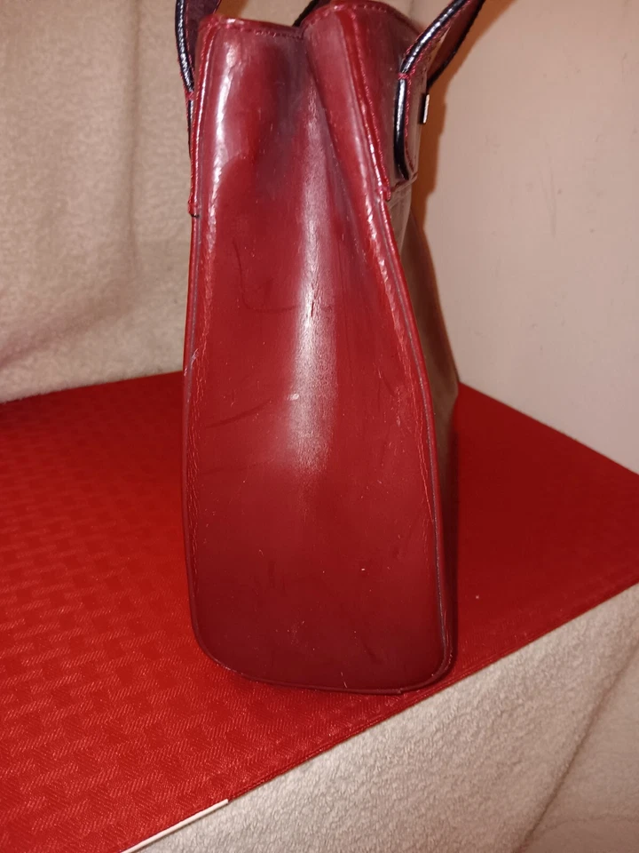 Bolso de mano Oroton Sydney de cuero rojo Foto 3 de 4