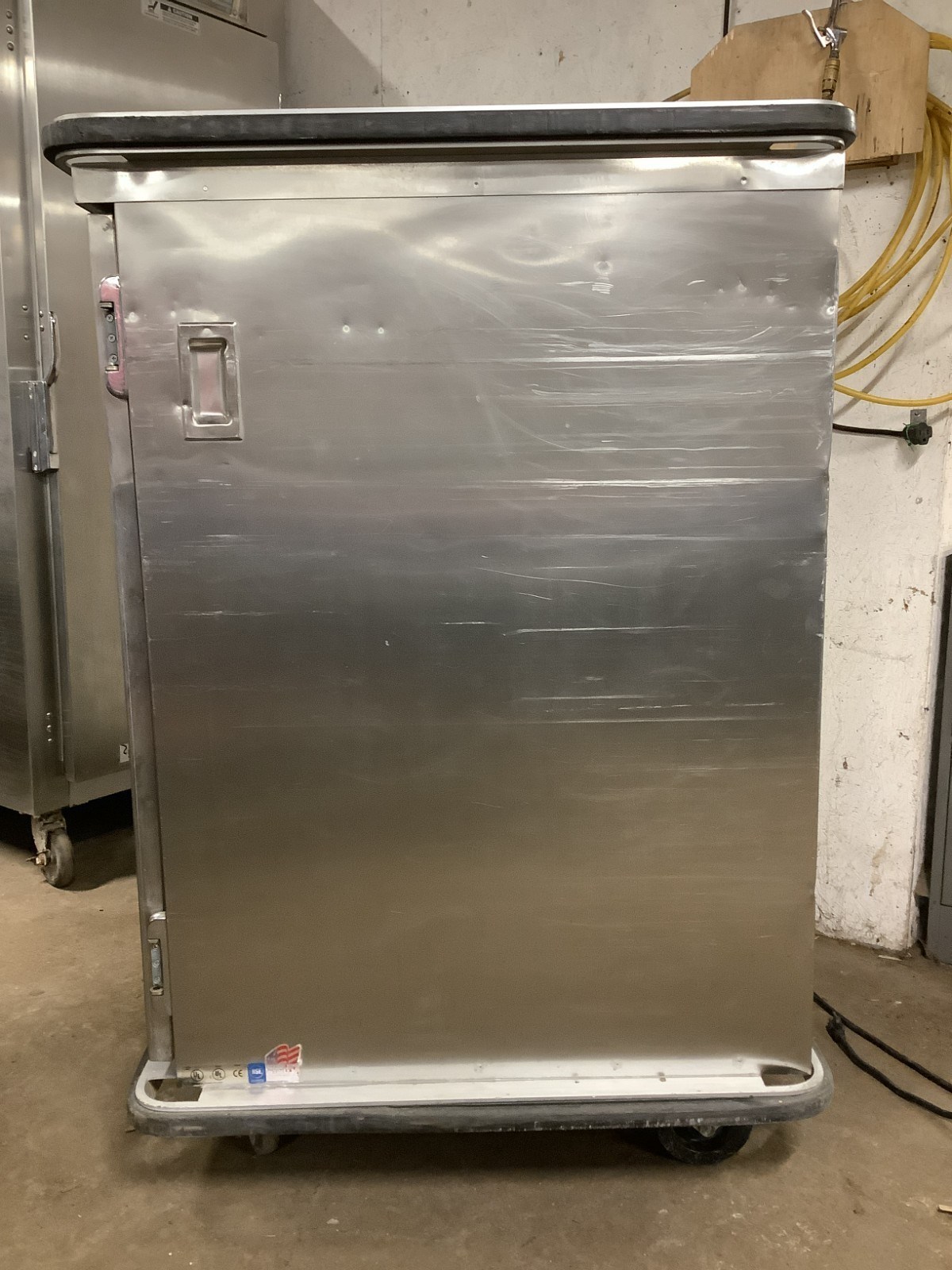 Warmer FWE UHG-7 190 degrees Insulated Holding Cabinet 120V 1PH Tested