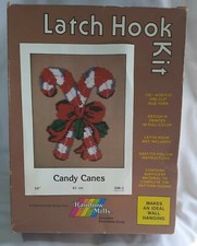 Latch Hook Kit Rainbbow Mills Christmas Candy Canes Wall Hanging 24" Vintage