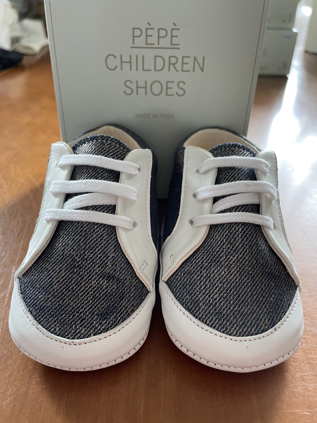 Pepe (Italy) Blue/Bronze/White &ldquo;Jeans&rdquo; Lace Up Soft Leather Shoe-4, (EU 19)