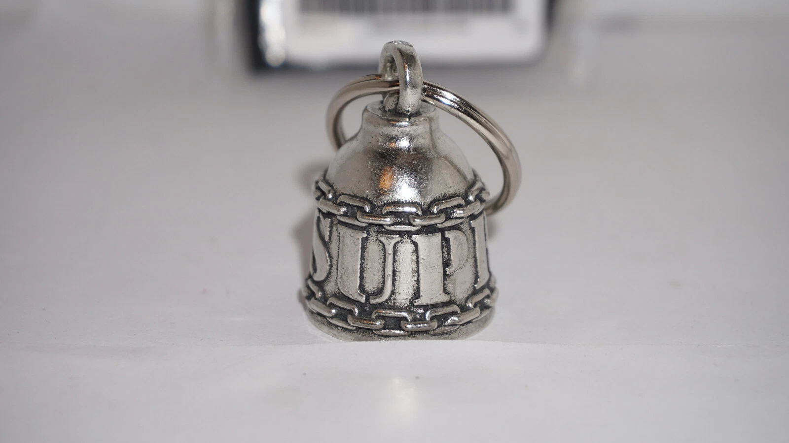 Porte clés Supreme Neuf Bravo Bell Argent FW23A111