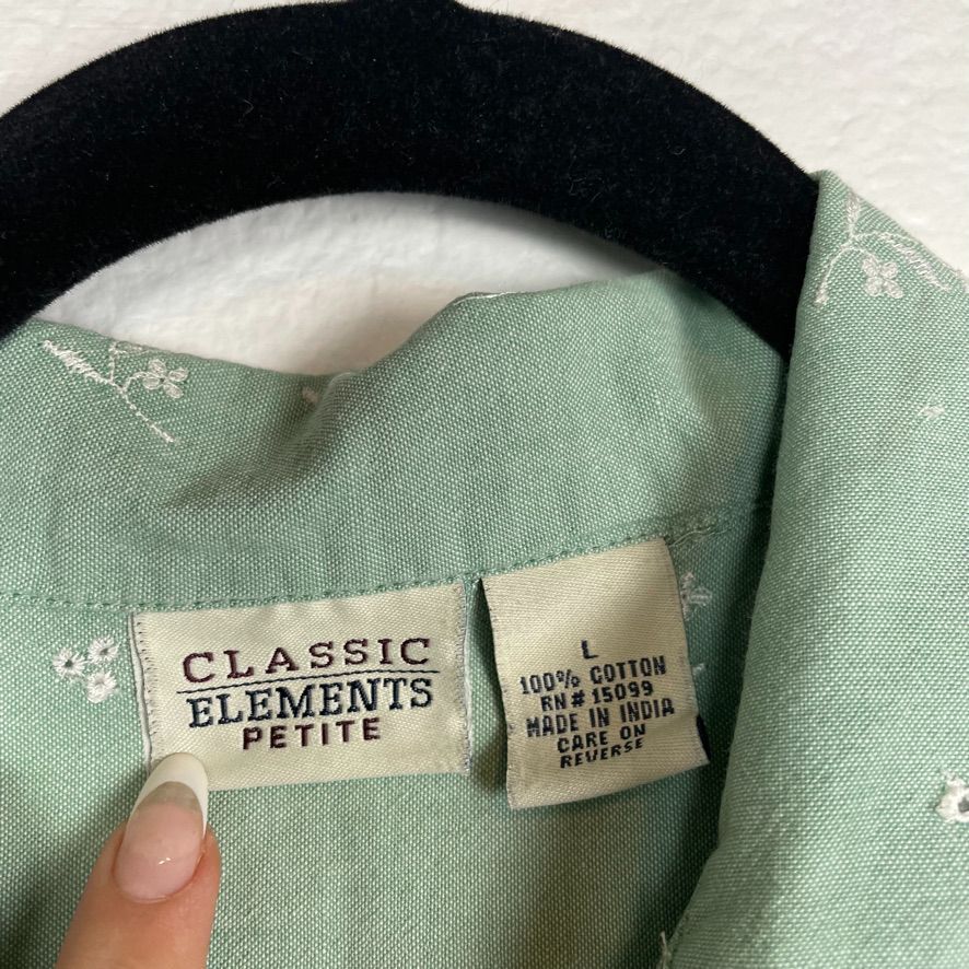 Classic Elements Button Up Blouse Floral Embroide… - image 5