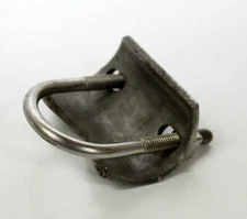 Cooper B-Line 1-1/4" STAINLESS RIGHT ANGLE CONDUIT SADDLE CLAMP B422-11/4SS4