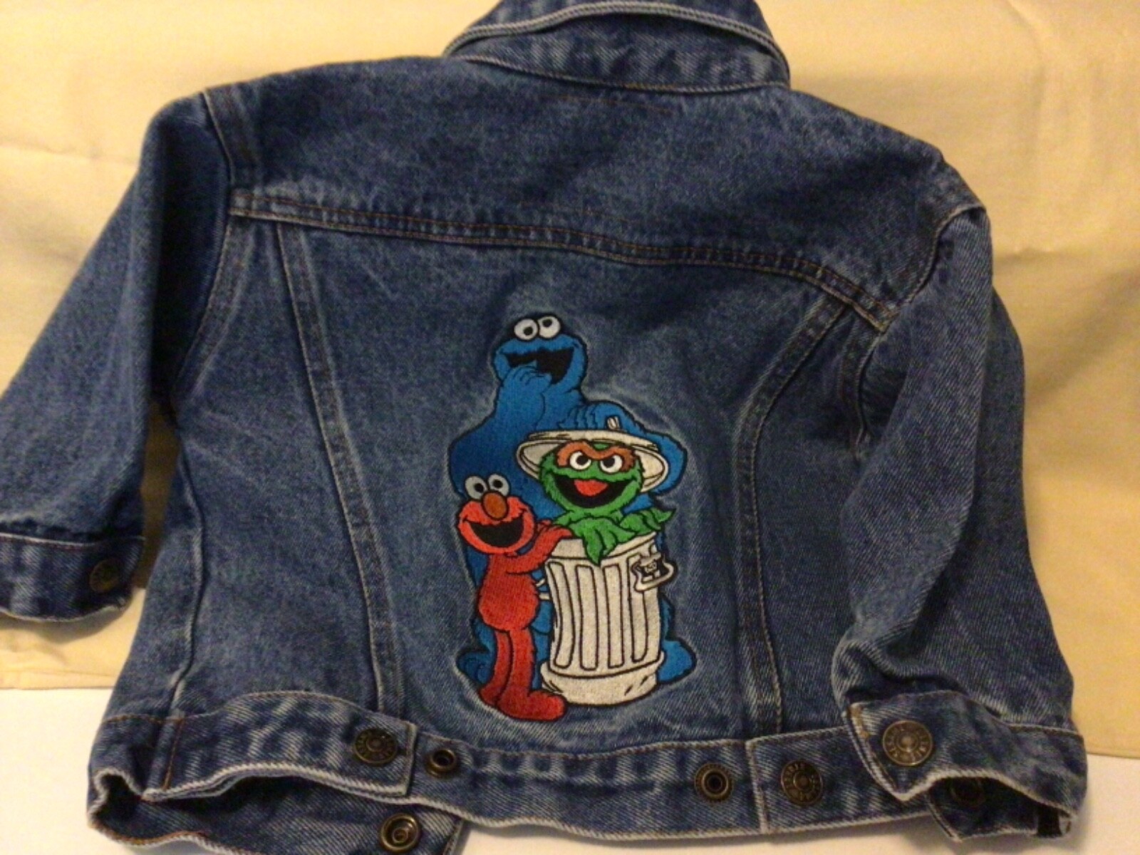 Picture 2 of 3