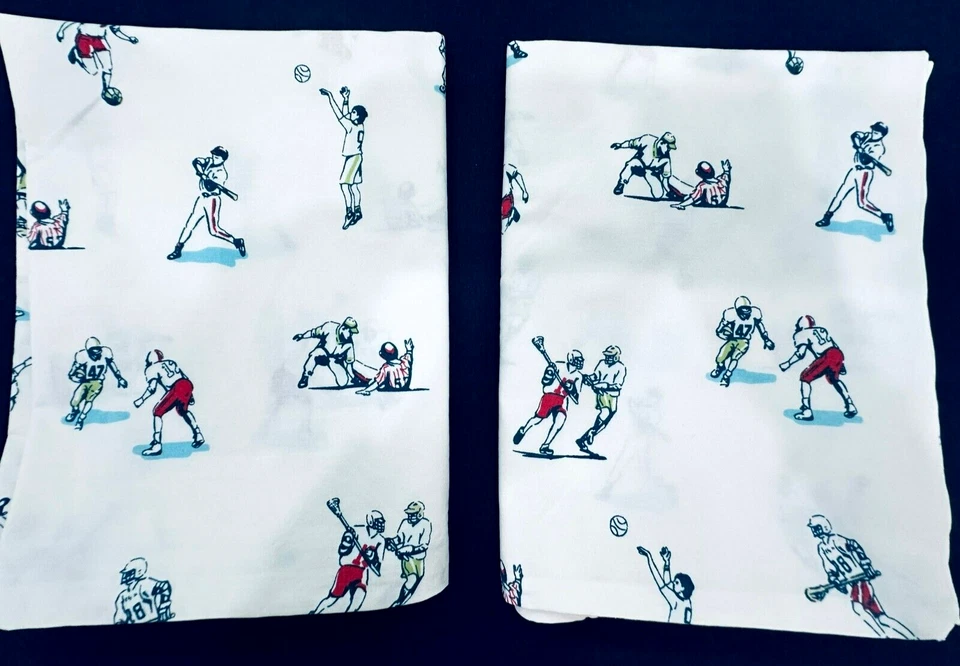 Raro Juego COMPLETO de 3 Sábanas Planas y 2 FUNDAS DE ALMOHADA Patrón Deportivo de Pottery Barn Kids Foto 4 de 4