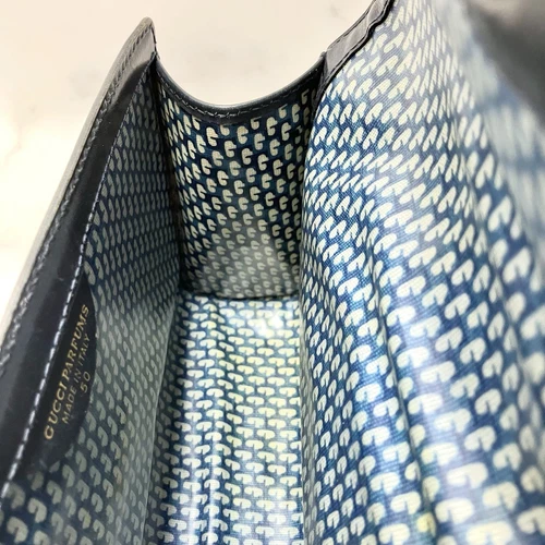 Auténtico bolso clutch GUCCI línea jerez gamuza azul marino - Imagen 15 de 24