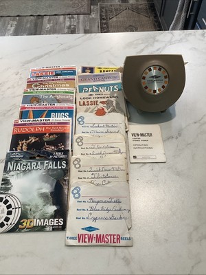 Vintage GAF View-Master Lighted Viewer With 45 Reel Lot Booklets