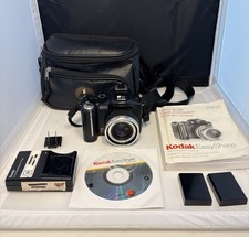 Kodak EasyShare P850 5.1MP 12X Optical Zoom Digital Camera Black Bundle Works
