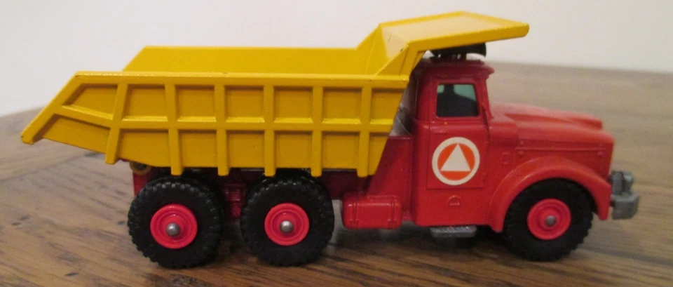 Matchbox Lesney King Size K-19 SCAMMELL TIPPER TRUCK - Image 3 of 4