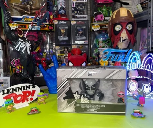 NYCC 2025 Exclusive - Youtooz  Deadpool & Wolverine: Black & White Le 300